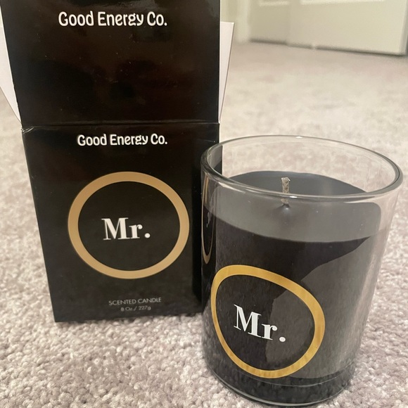 Good energy co Mr groom 🤵🏻 candle NWT bridesmaid gift - Picture 4 of 12